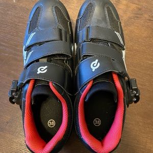 Peloton Cycling Shoes - Women’s Size 7